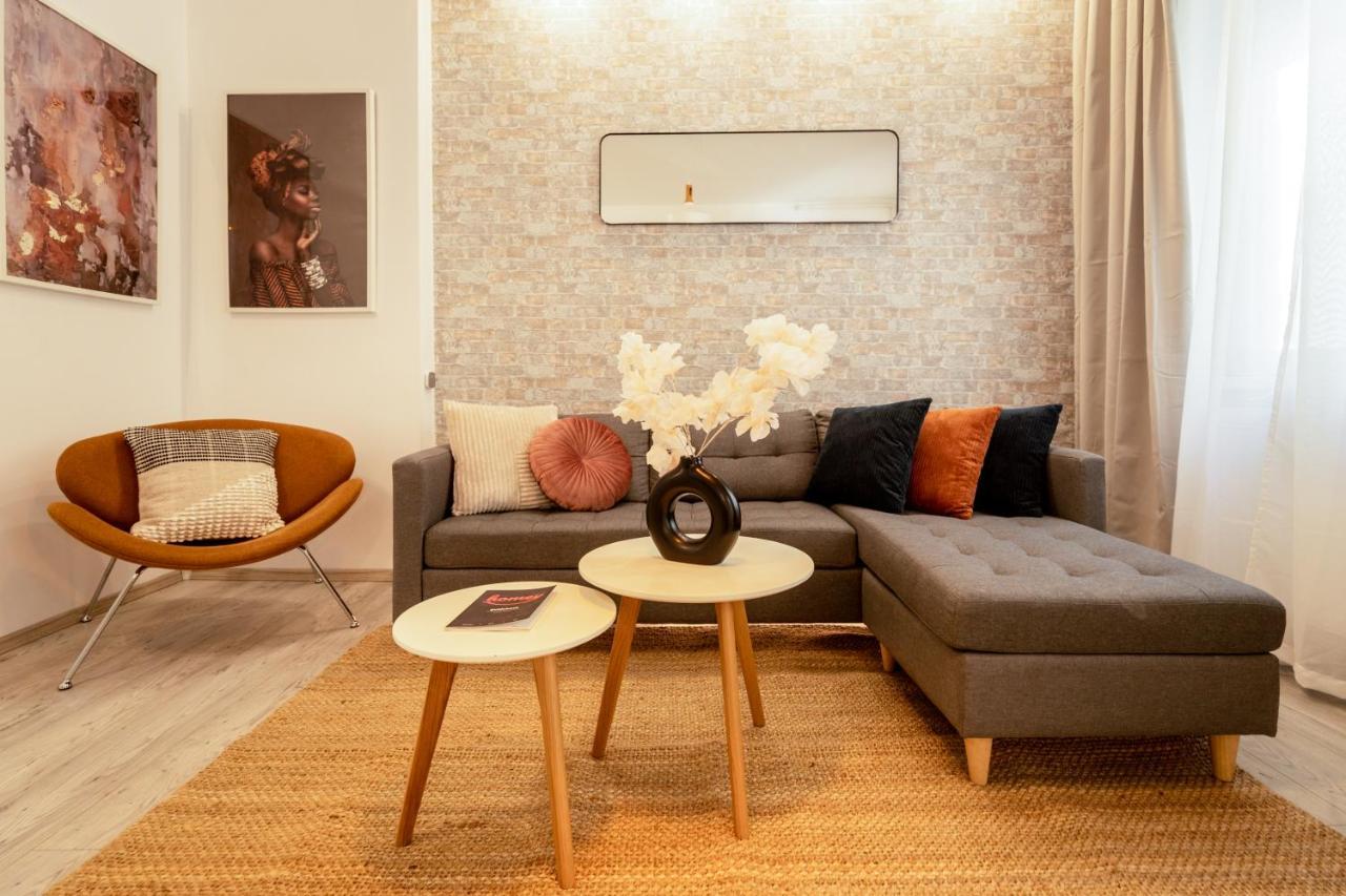 Ideal Stay: Spacious 2Br Apt Near Calea Victoriei Boekarest Buitenkant foto