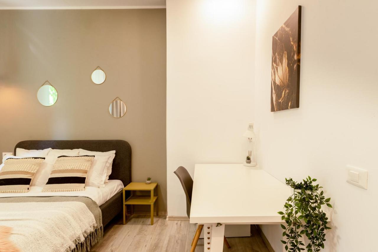 Ideal Stay: Spacious 2Br Apt Near Calea Victoriei Boekarest Buitenkant foto