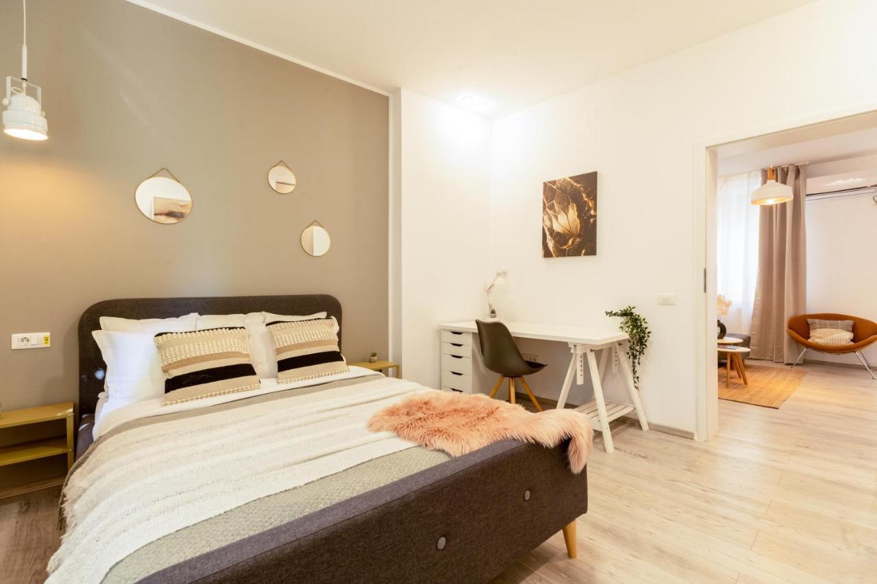 Ideal Stay: Spacious 2Br Apt Near Calea Victoriei Boekarest Buitenkant foto