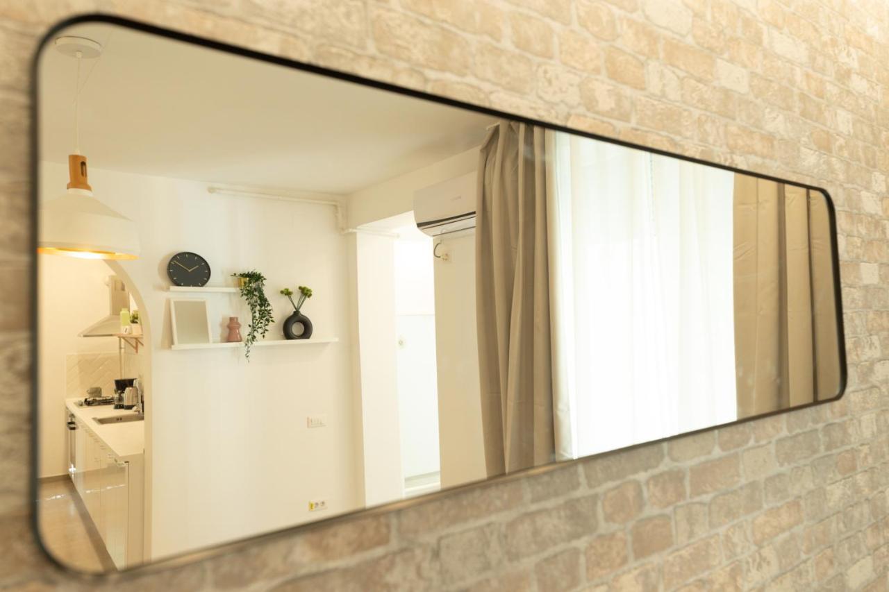 Ideal Stay: Spacious 2Br Apt Near Calea Victoriei Boekarest Buitenkant foto